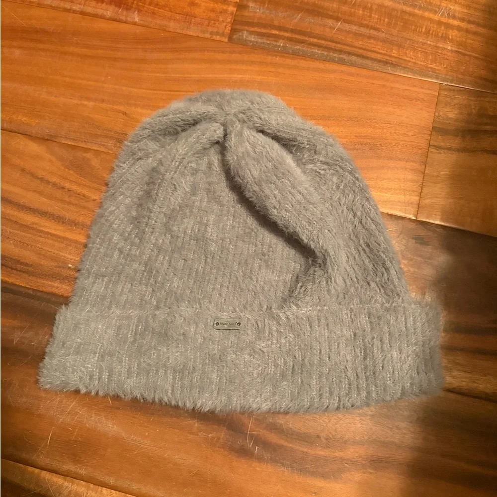 Bristol Knit Gray Fuzzy Beanie Soft Cozy Winter‎ Hat One Size (0687)